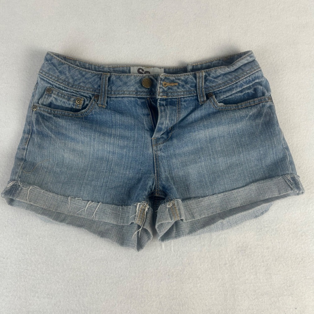 SO Authentic American Heritage Women's Blue Denim Shorts Low Rise Size 5 Cuffed